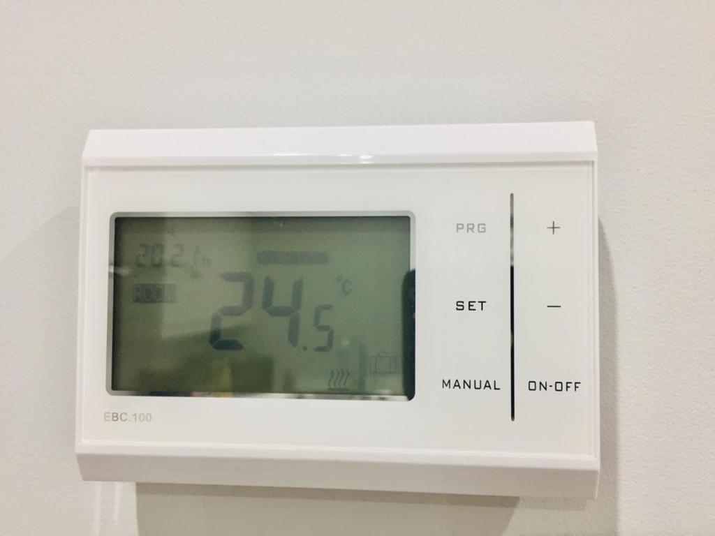 רדינג Morden Central Self Contained Flat By Cozynest מראה חיצוני תמונה